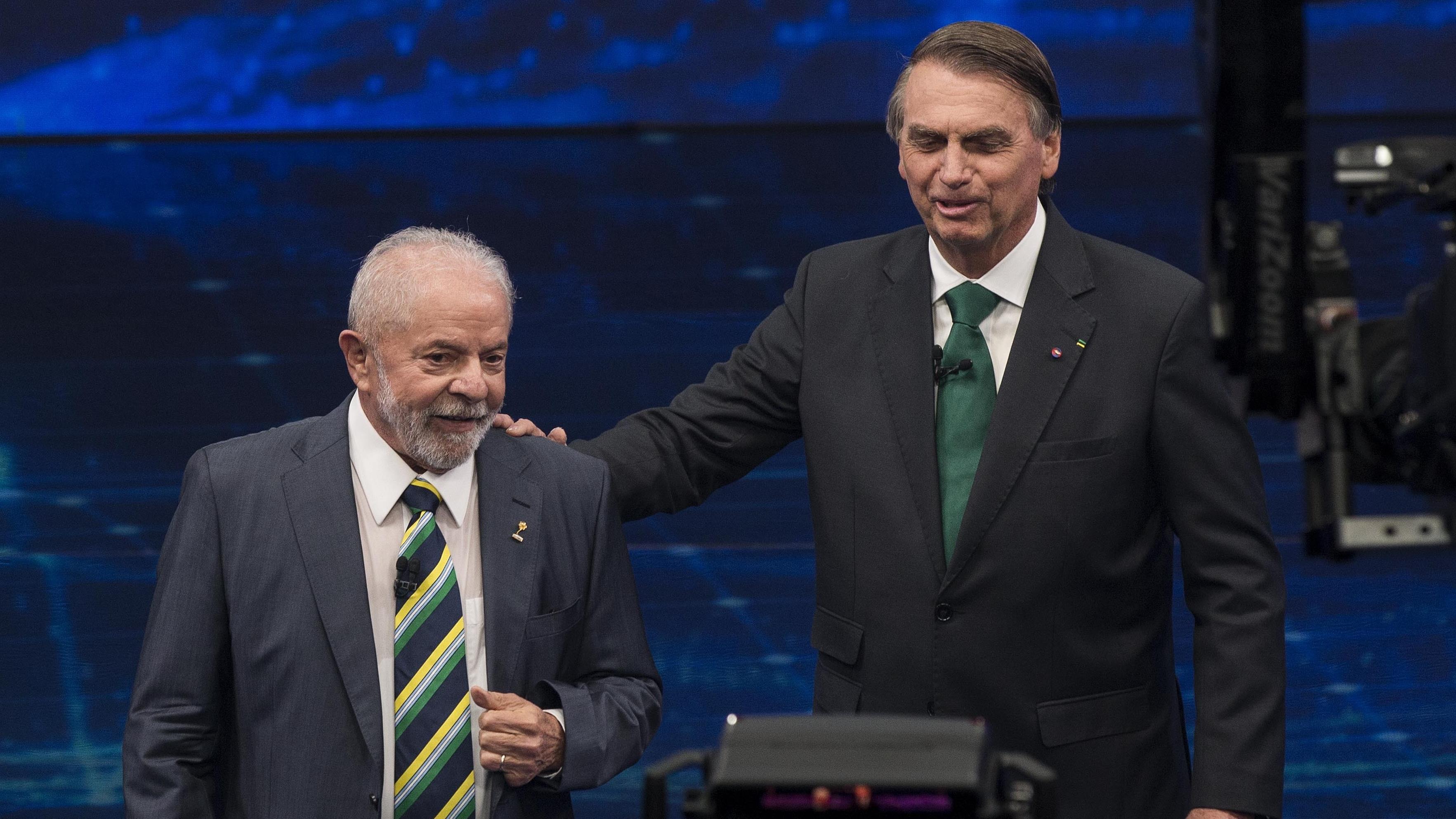 Chegou a hora de abrir espaço para lideranças emergentes e virar a página da polarização entre Lula e Bolsonaro.