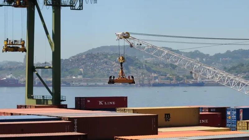 Os setores onde são esperados mais crescimentos no investimento, neste ano, são saneamento básico e transportes.