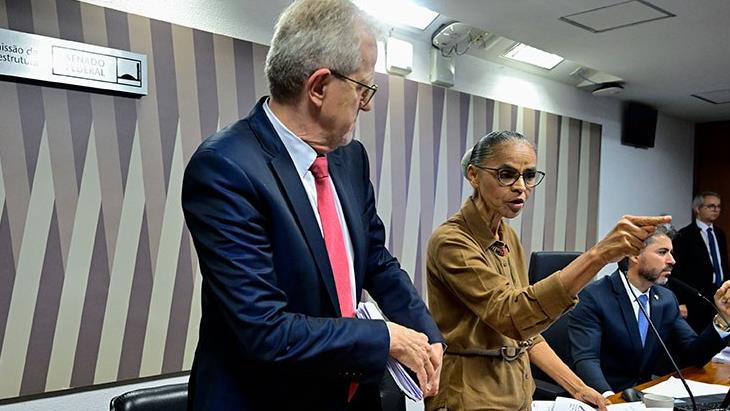 Marina Silva deixou a reunião da Comissão de Infraestrutura, no final de maio, após ser atacada por Plinio Valério e Marcos Rogério.
