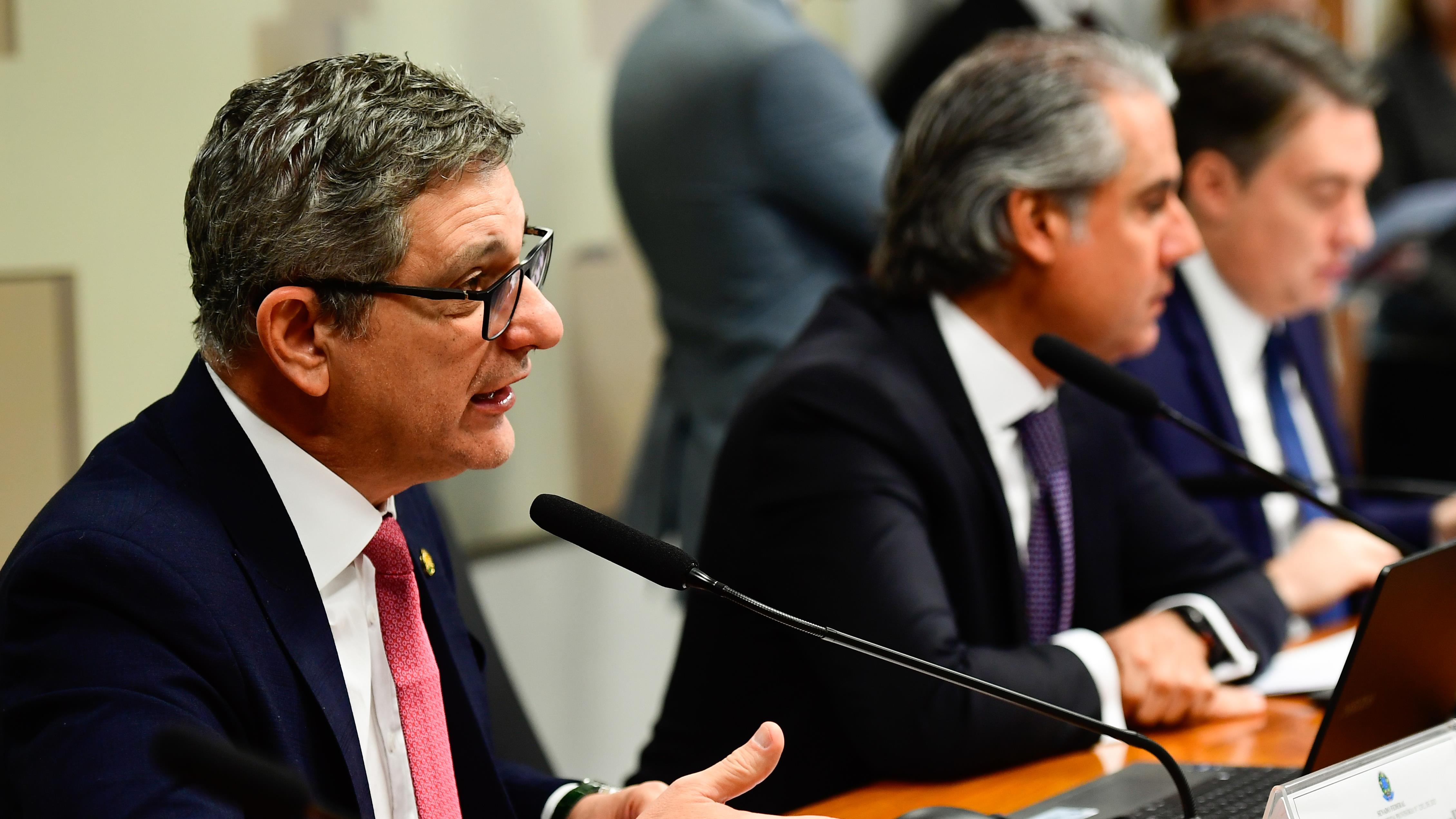 O relator da MP, senador Rogério Carvalho.