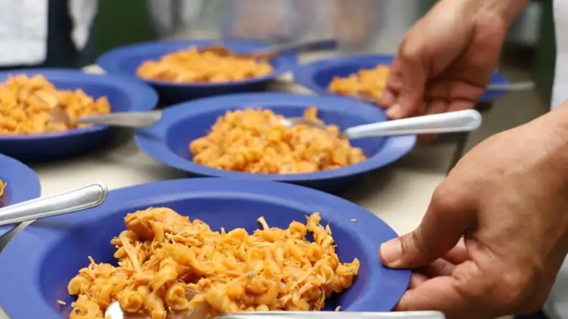Alimentação nas escolas.