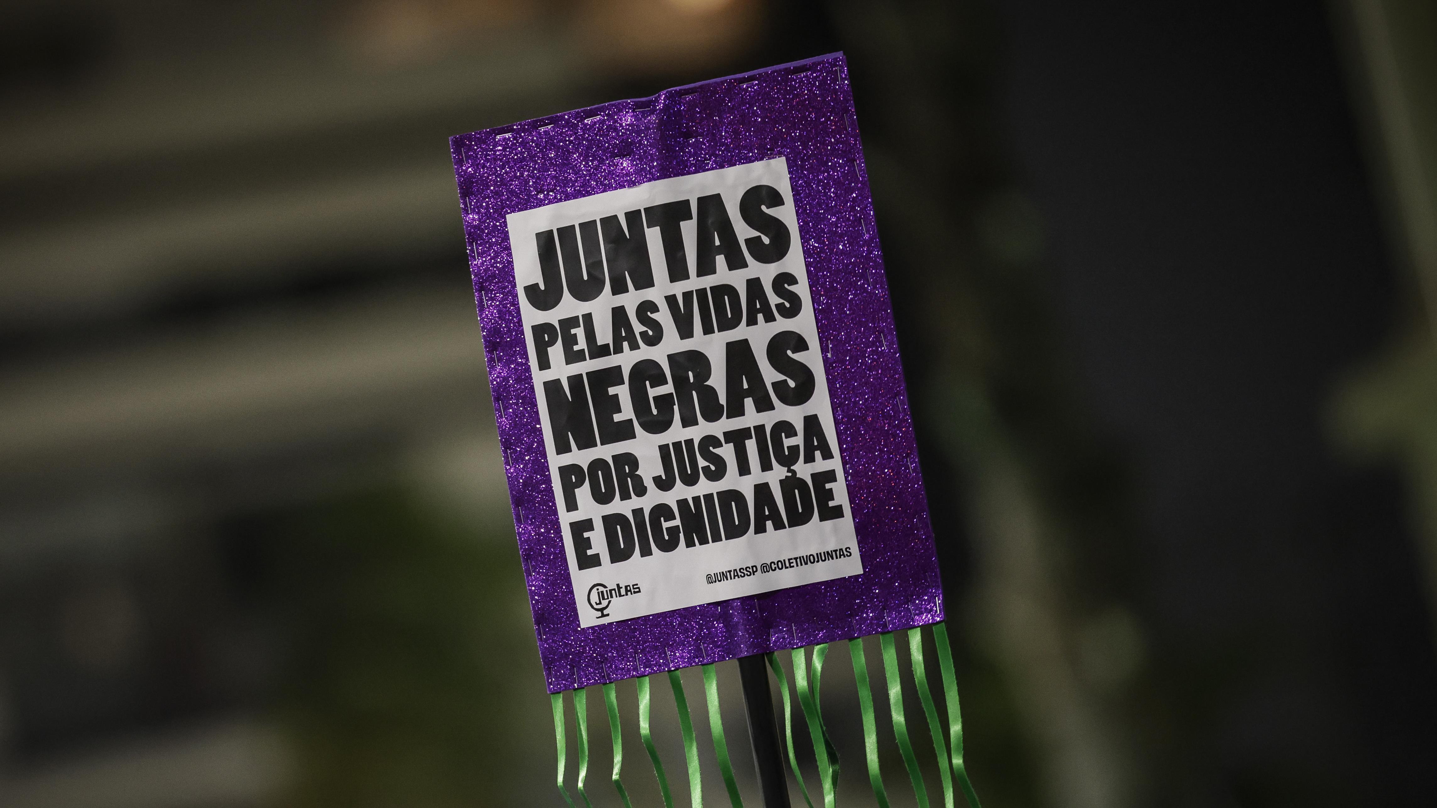 A cada ano, o Anuário mostra que o país continua escolhendo quem vive e quem morre.