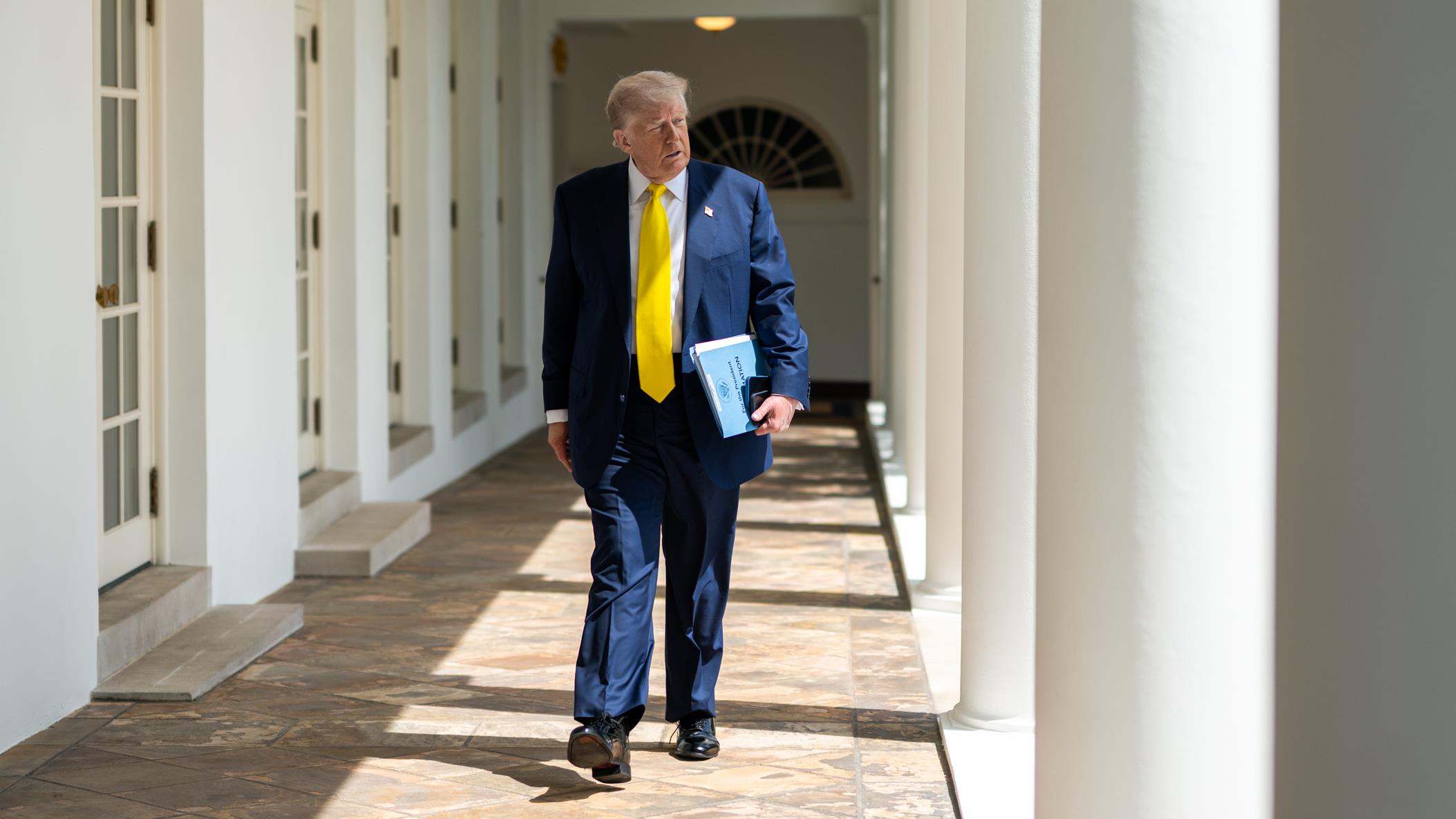 Reagir às sanções de Trump é recado claro ao mundo de que o Brasil não aceita intimidação.