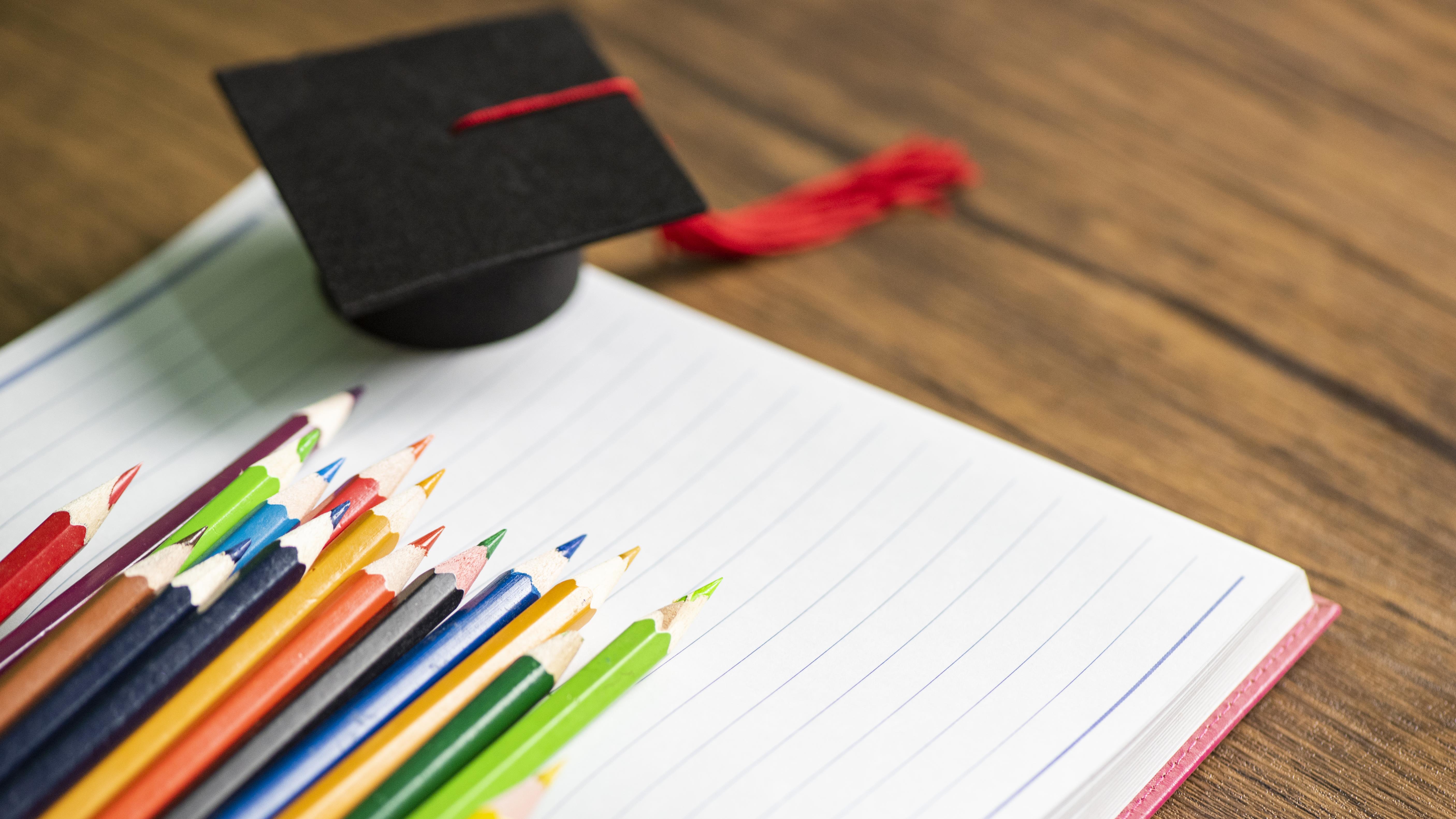 Propostas travam o orçamento, centralizam decisões e ignoram a urgência da aprendizagem.