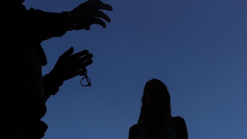 A brutalidade contra mulheres é anunciada, previsível e, ainda assim, tratada com descaso pelo Estado.