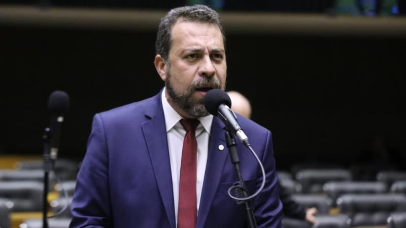 Guilherme Boulos.