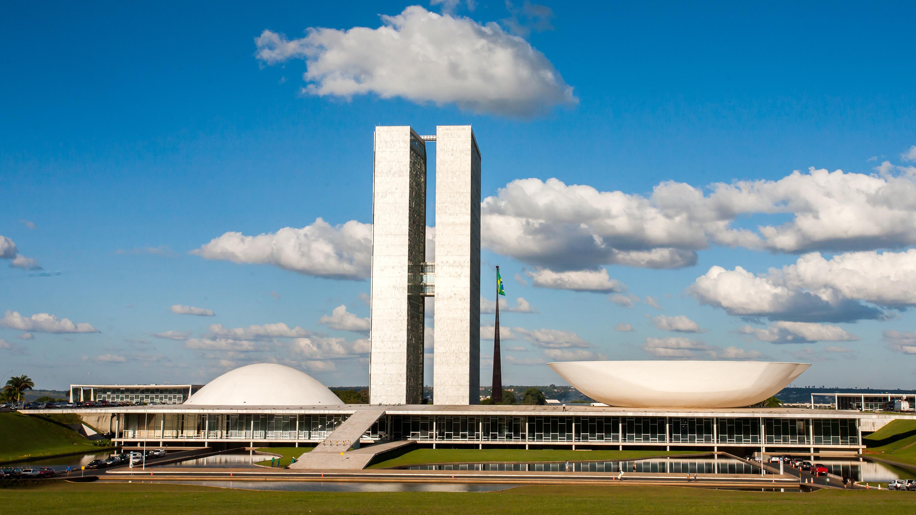 O Congresso sequestrou 25% do orçamento do governo.