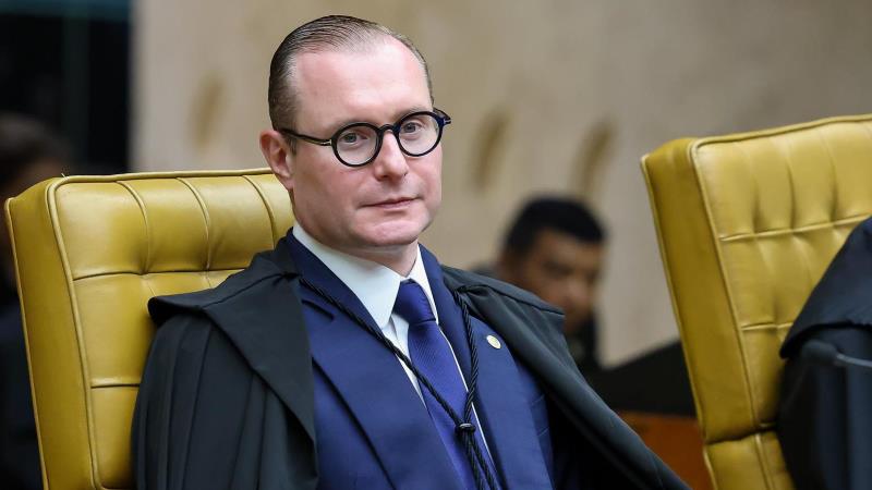 Zanin convocou sessão após conclusão do relatório de Moraes.