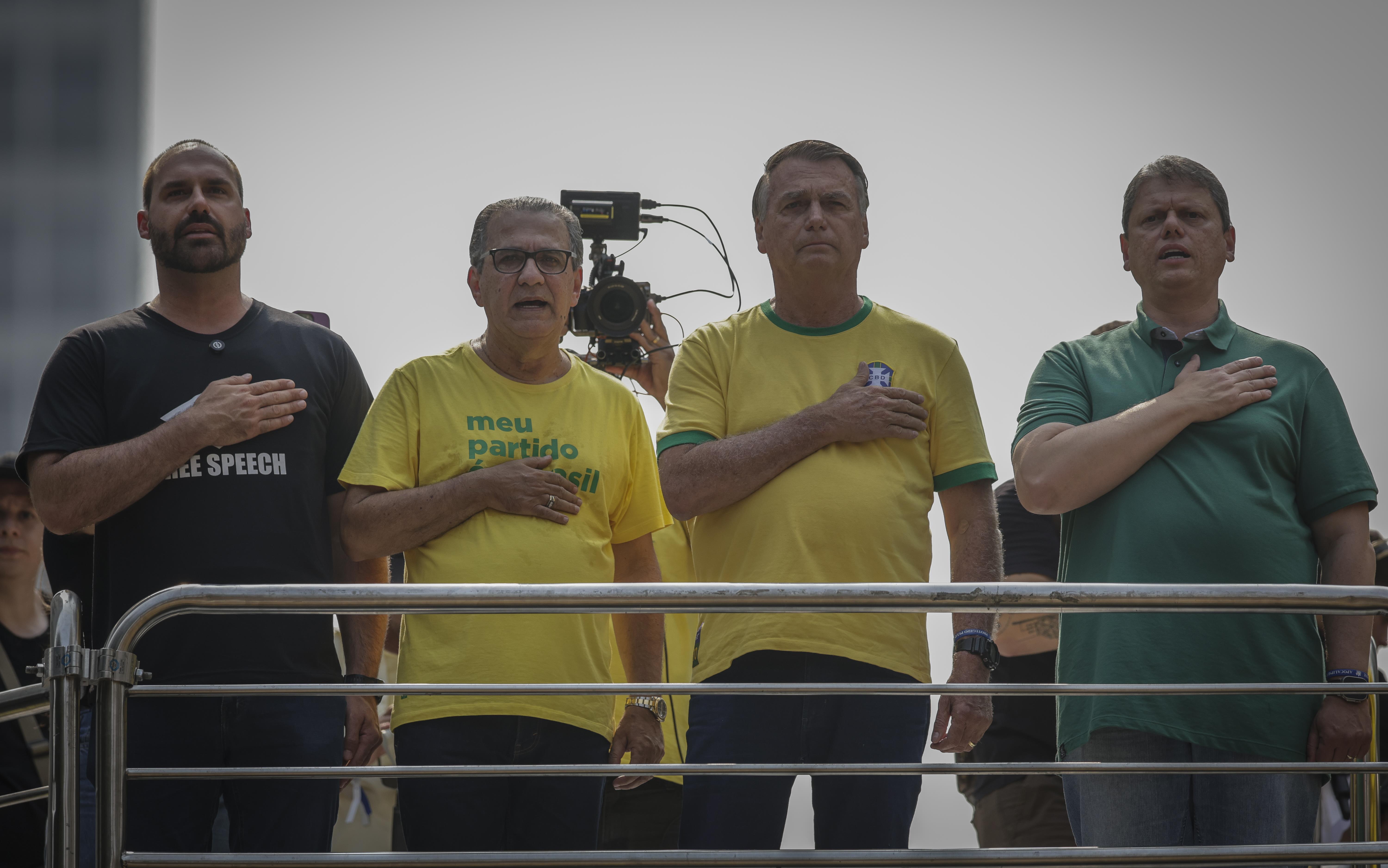 Eduardo, Malafaia, Jair Bolsonaro e Tarcisio de Freitas em ato em 7 de setembro de 2024, em São Paulo.