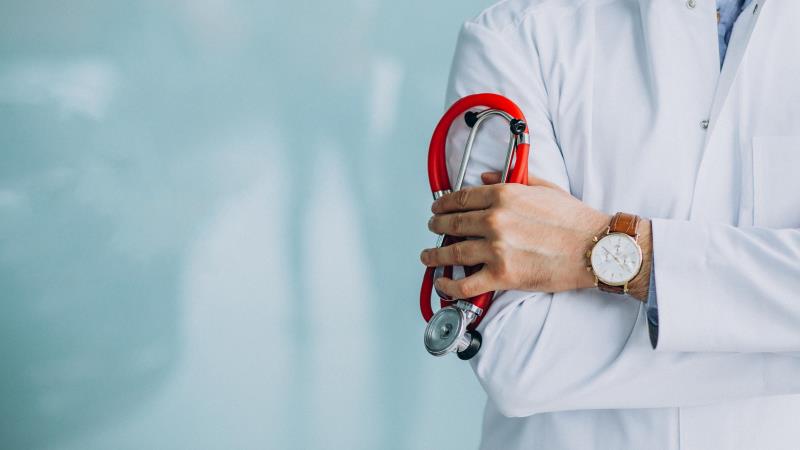 Na proposta, o senador Astronauta Marcos Pontes (PL-SP) destaca altos custos ao sistema pública e à saúde dos pacientes em caso de erro médico.