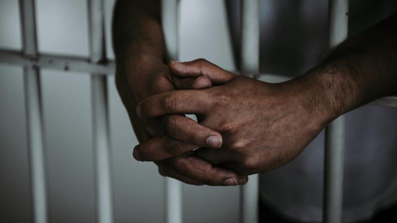 Texto prevê o fim das saídas tanto para reincidentes quanto para autores de crimes inafiançáveis.
