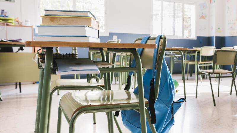 Oferta deve considerar as especificidades e
possibilidades de cada sistema de ensino.