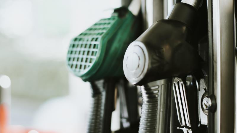 Projeto de lei obriga postos a informarem com sete dias de antecedência qualquer alteração nos preços de combustíveis.