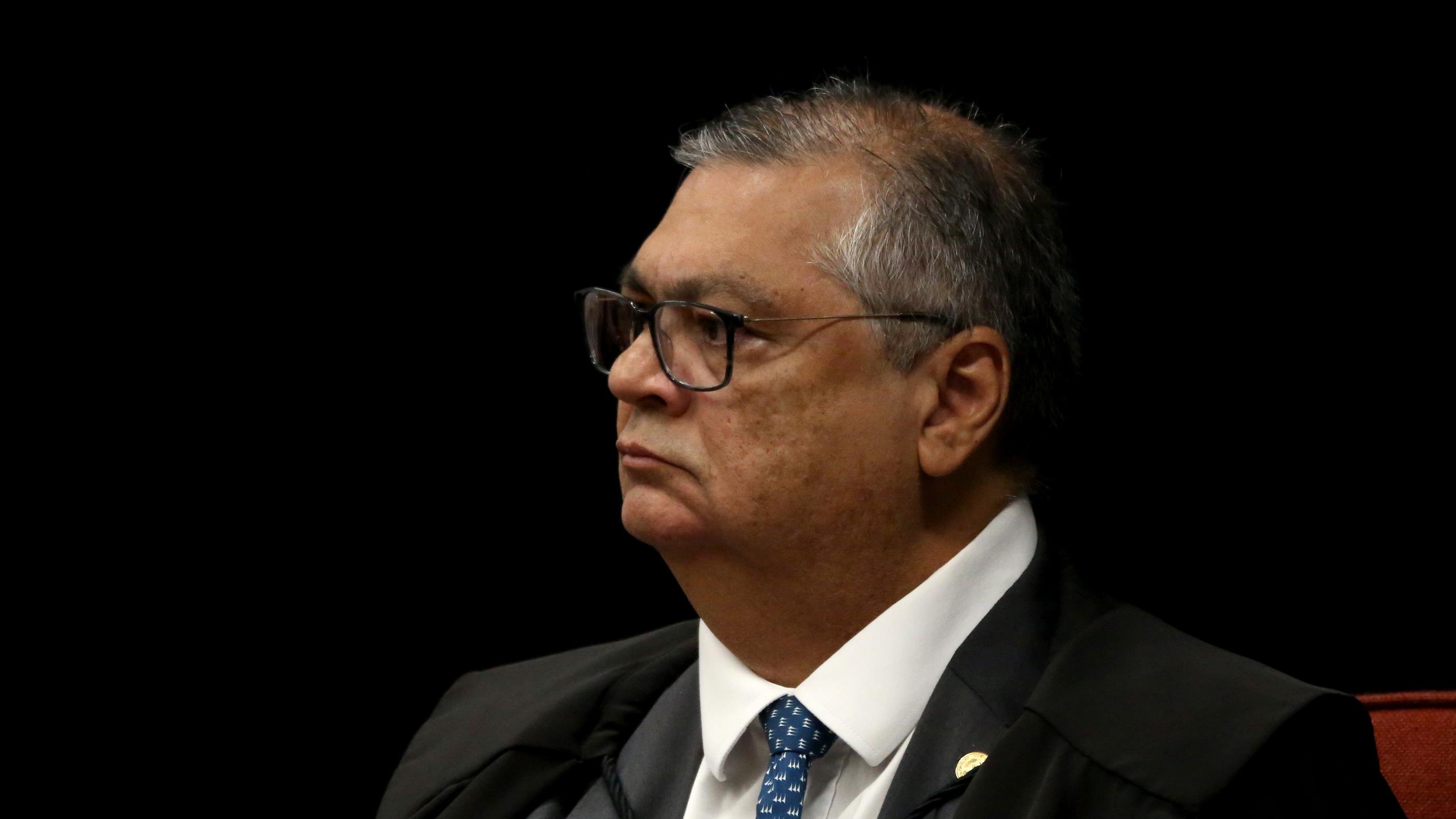 Ataque ocorreu no retorno do ministro à Brasília (DF).