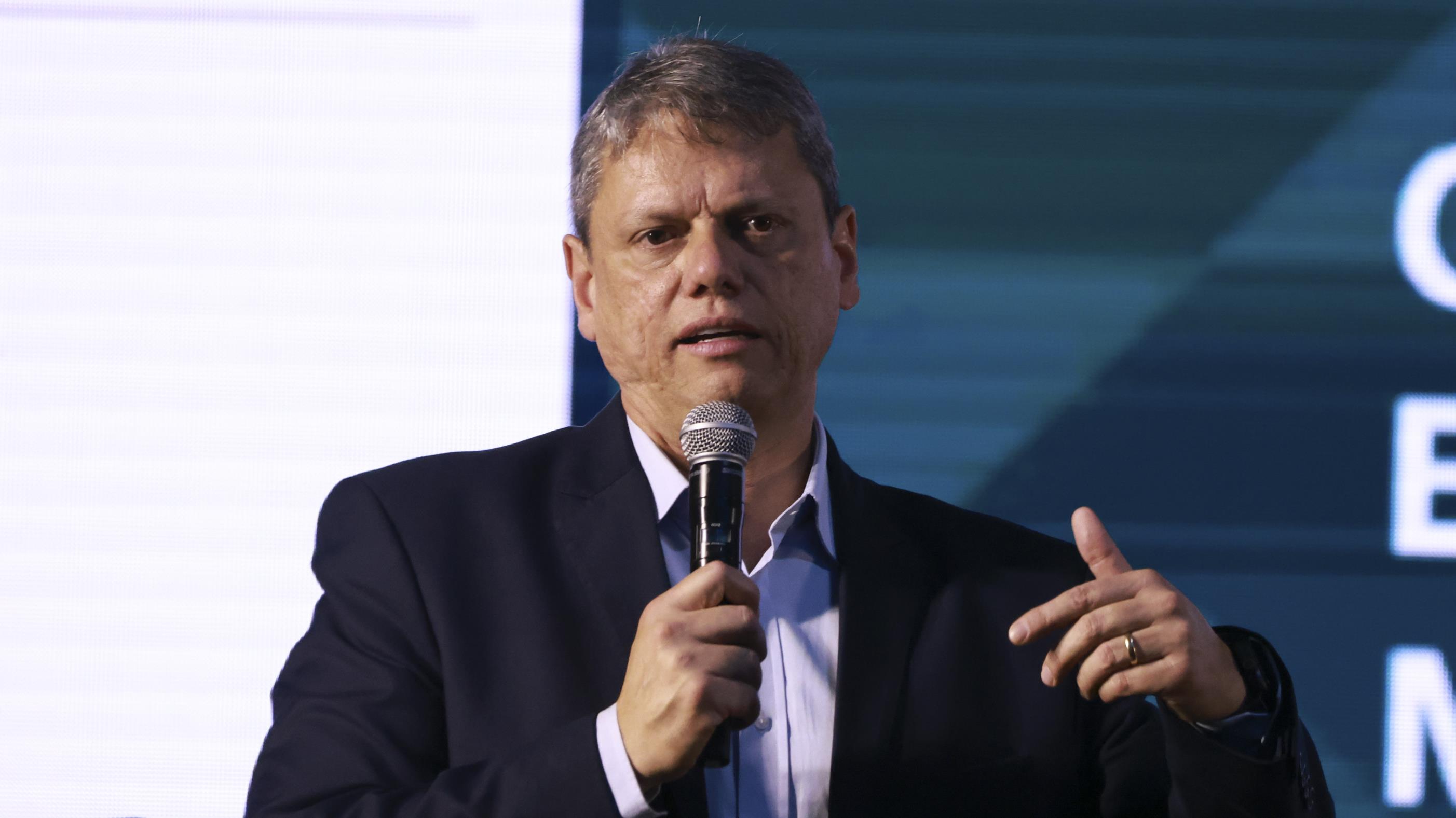Tarcísio compareceu em Brasília durante julgamento de Bolsonaro no STF.