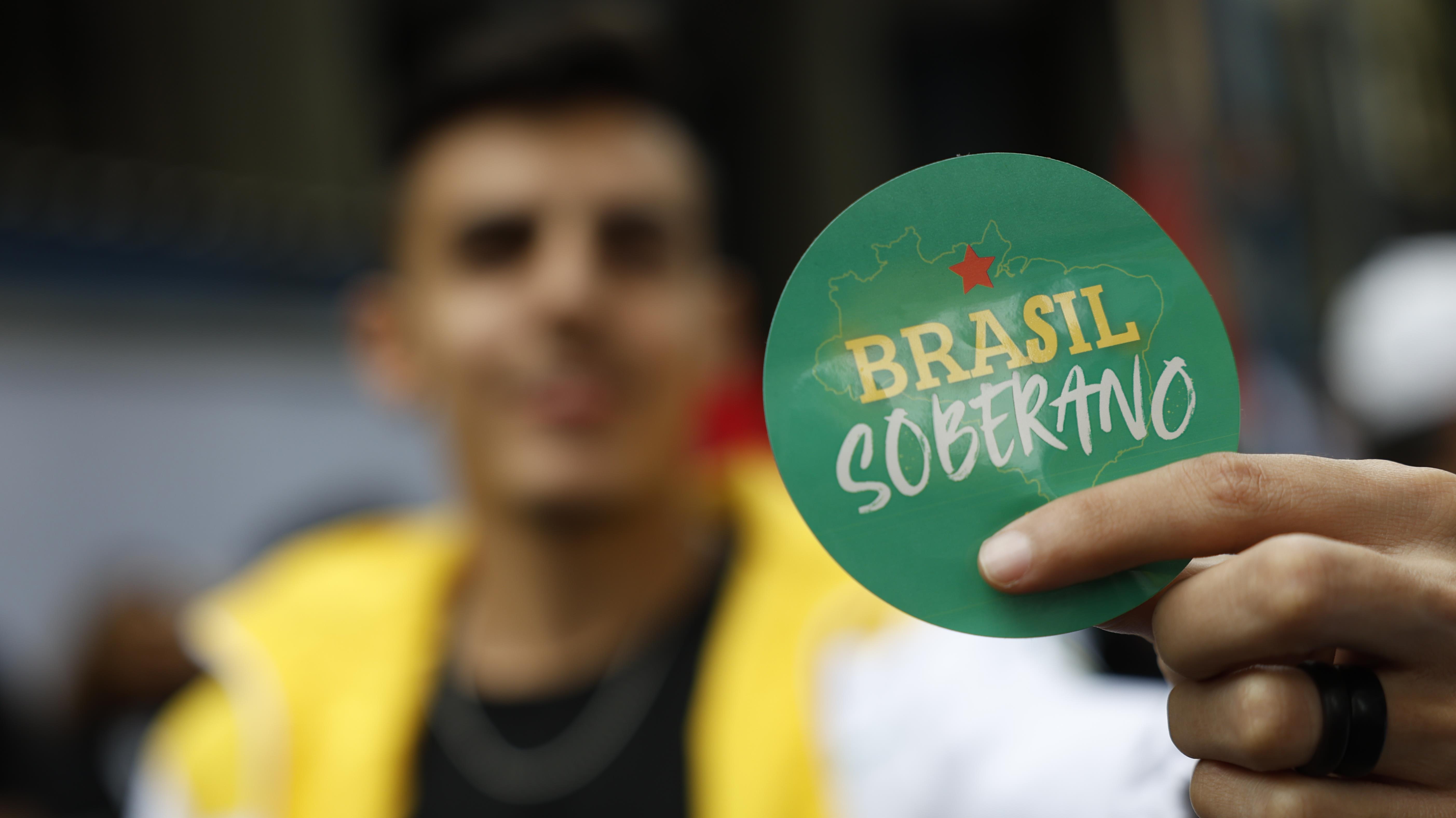 Em manifestações em todo o país, brasileiros reafirmam soberania diante das pressões externas.