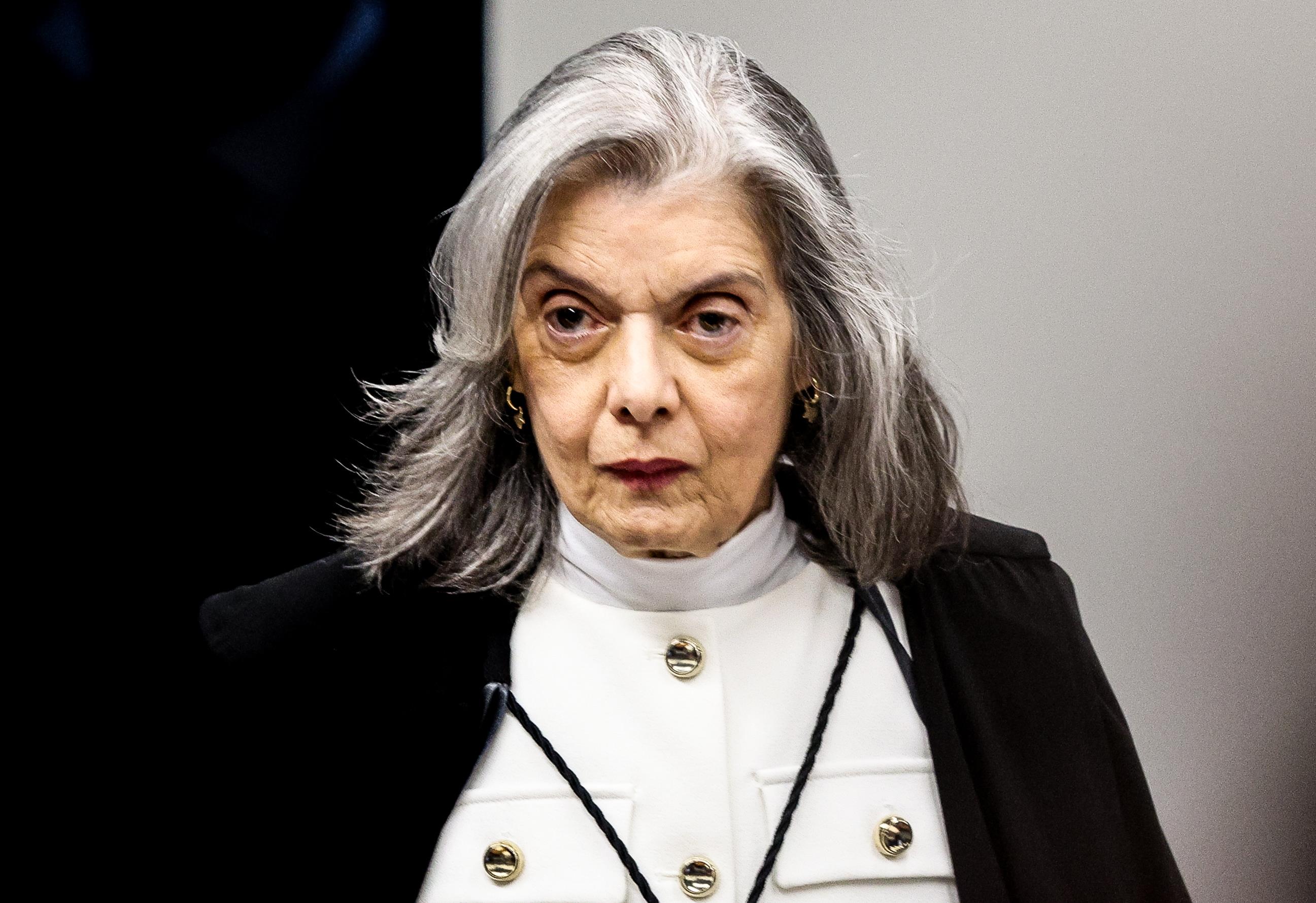 Com o seu voto, Cármen Lúcia formou maioria na Primeira Turma pela condenação dos réus.