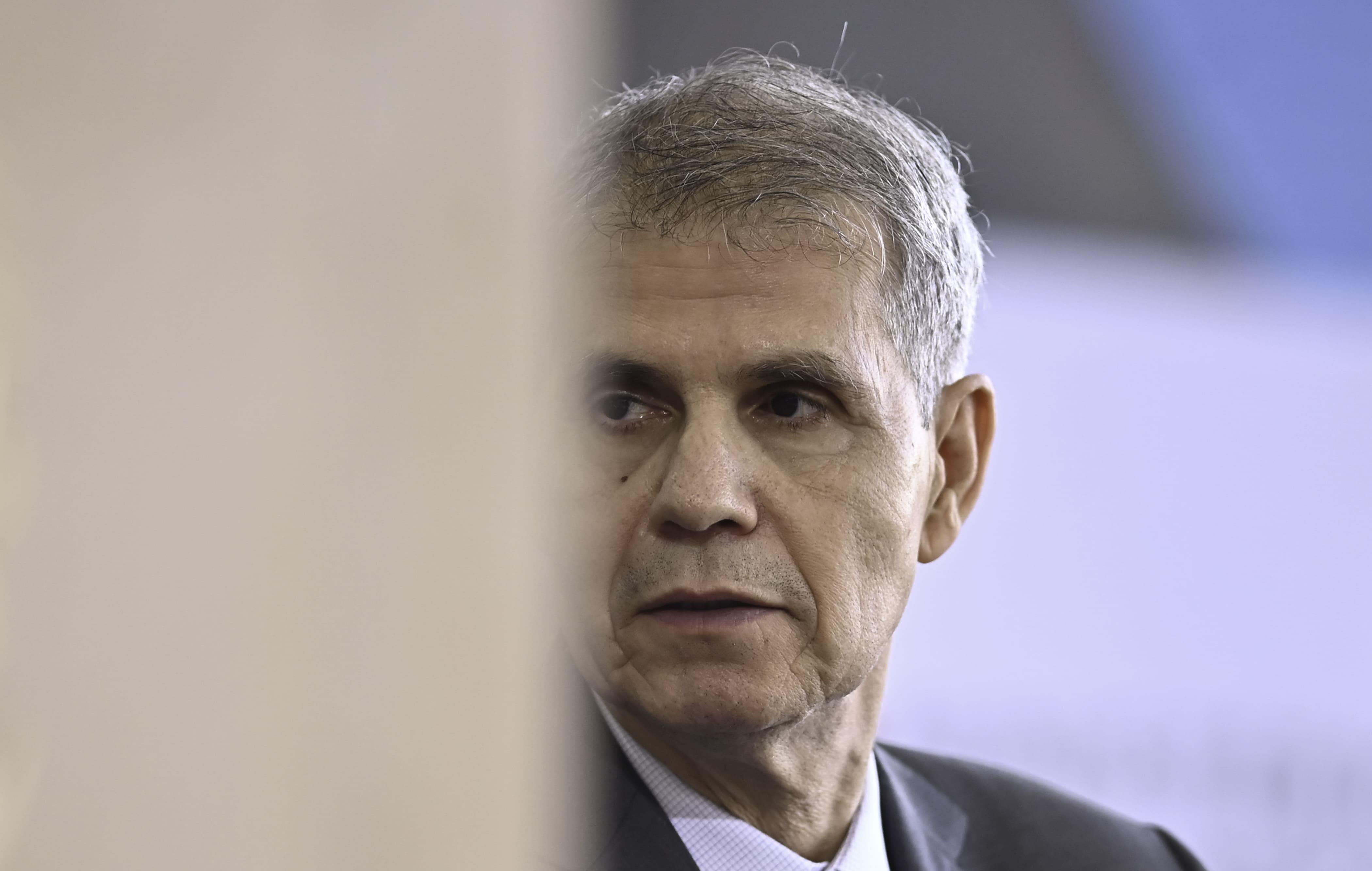 Secom presta contas na Câmara sobre contratos de comunicação.