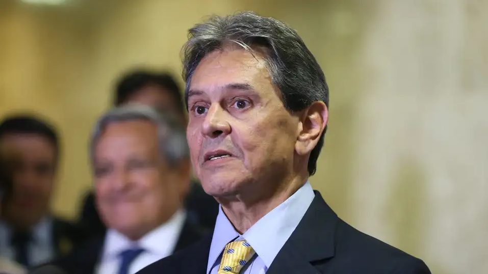 Jefferson presidiu o Partido Trabalhista Brasileiro (PTB).