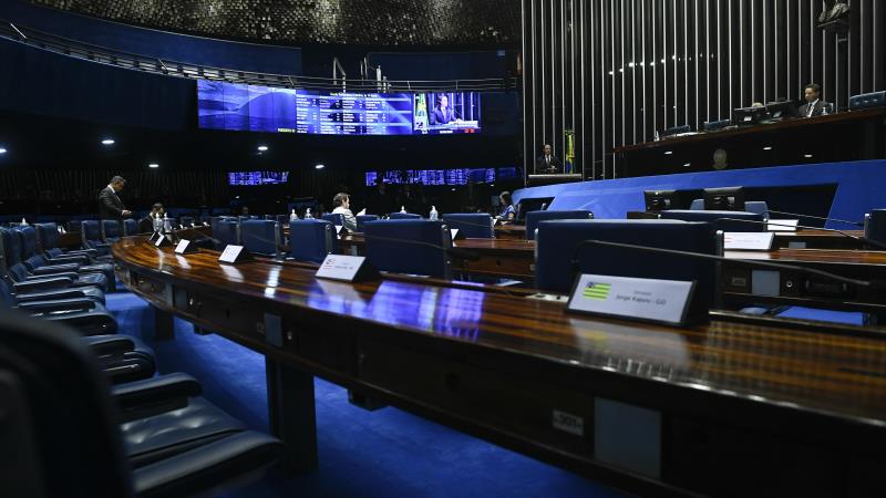 A sessão foi presidida pelo senador Humberto Costa (PT-PE).