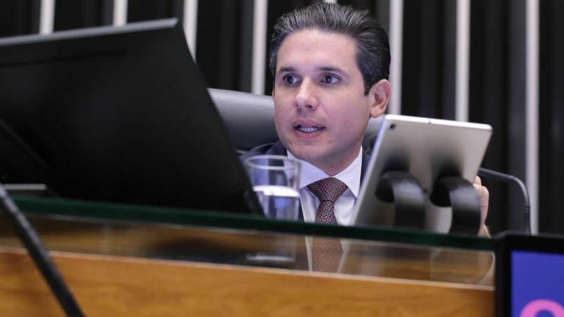 Votação está prevista para a noite desta quarta-feira (17).