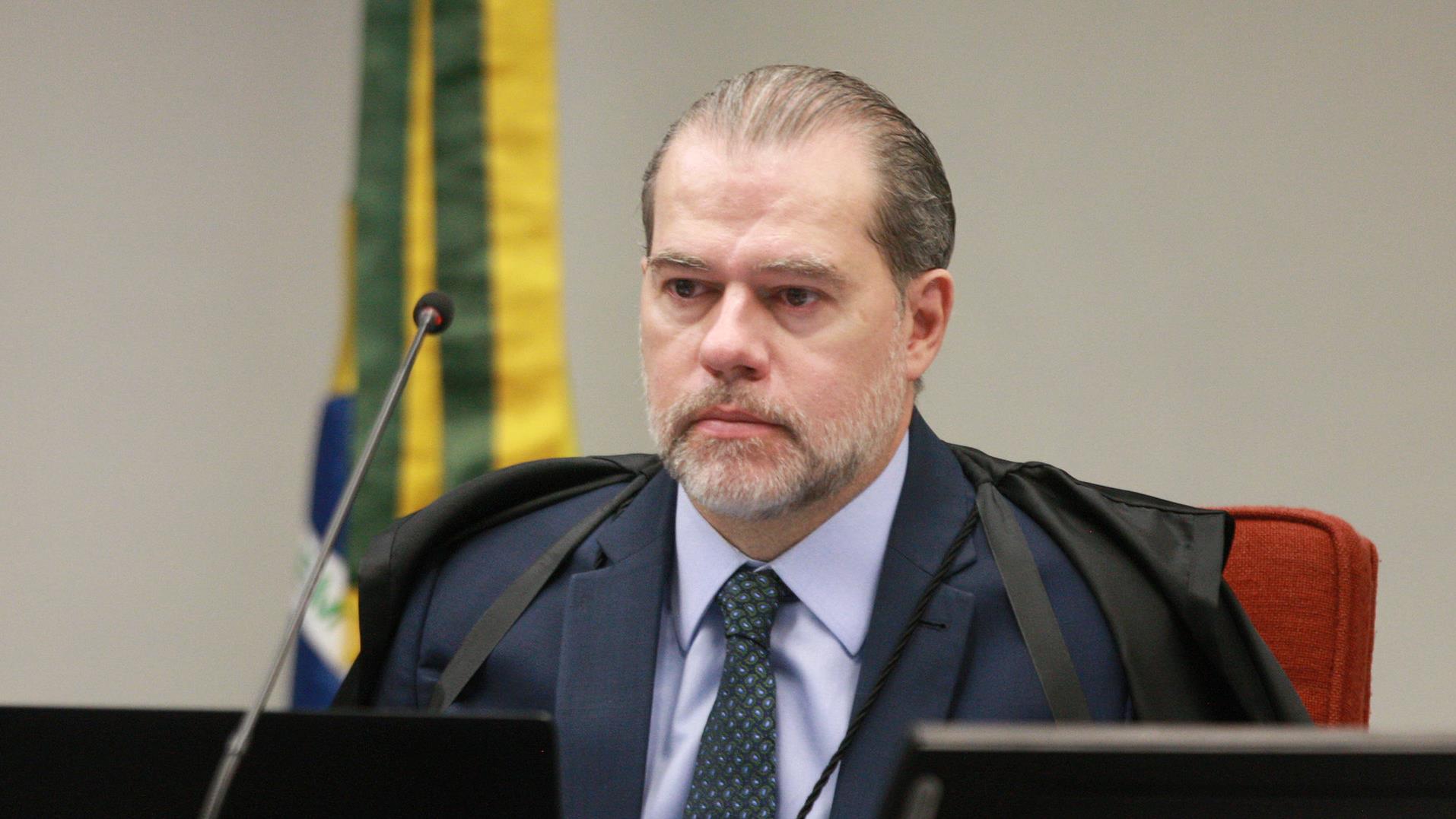 Toffoli deverá decidir sobre pedido de interrupção da PEC da Blindagem.