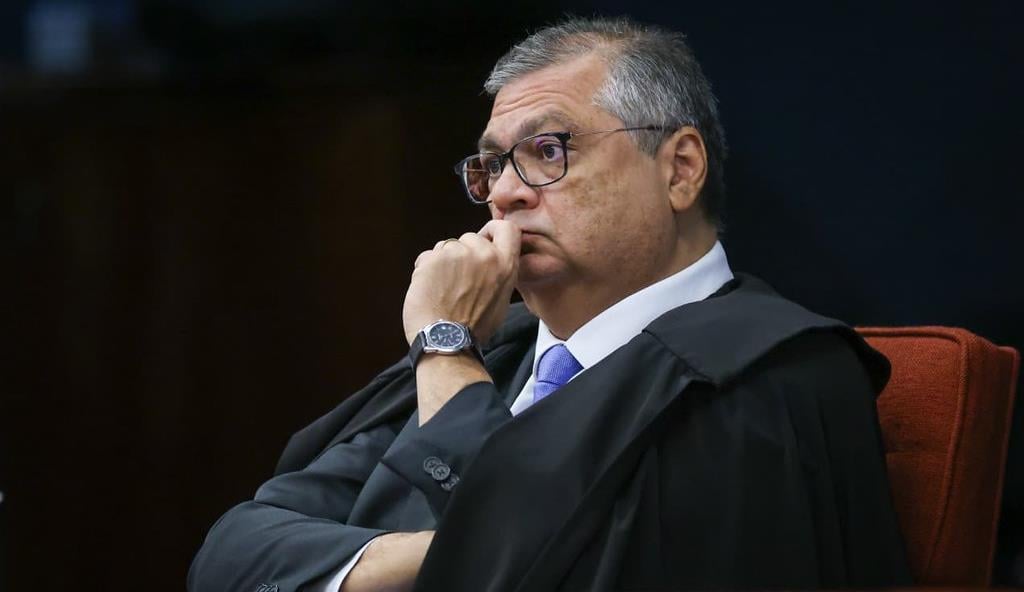 Investigação mira supostas fraudes, desvio de recursos e irregularidades na pandemia.