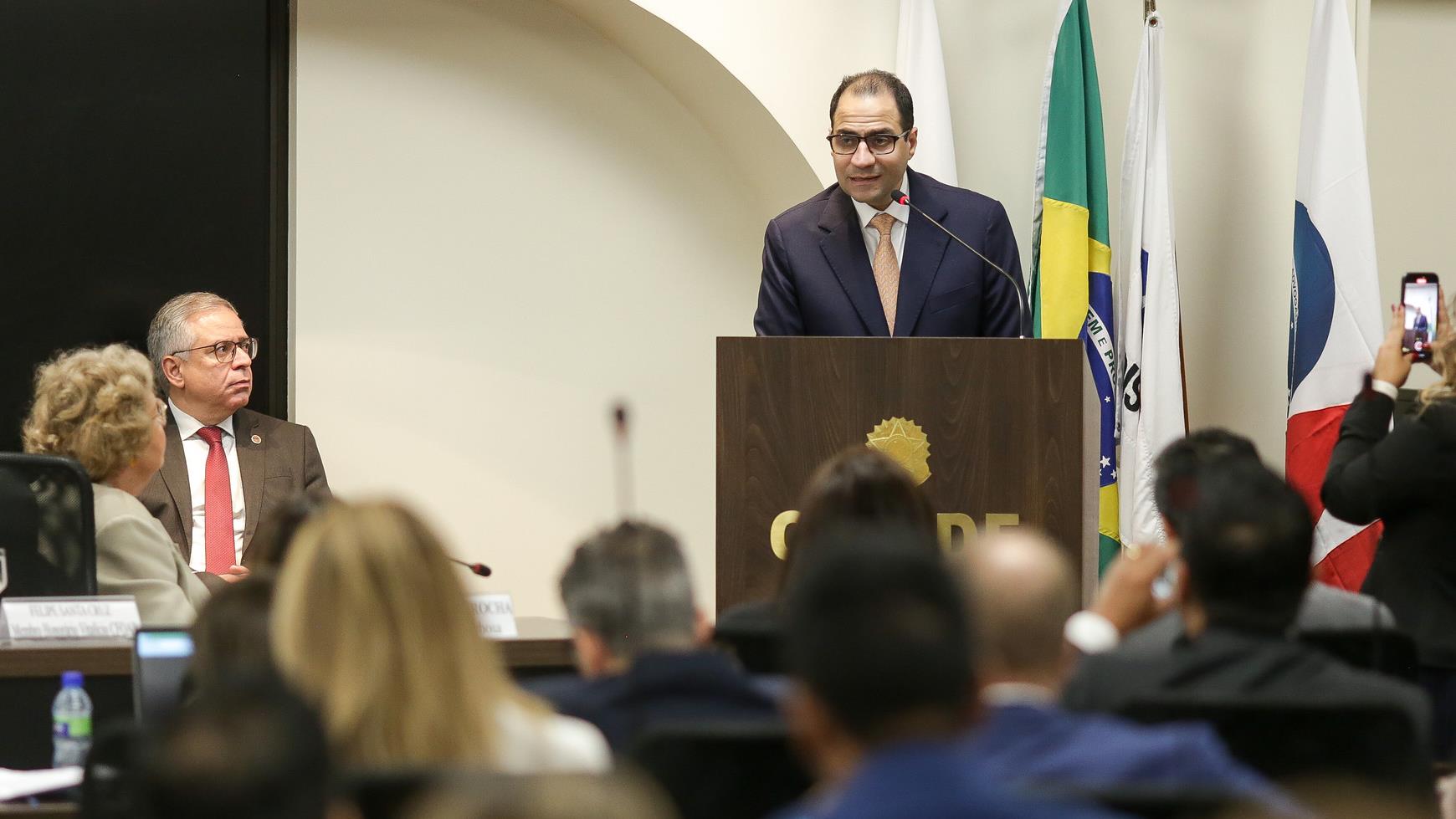 Texto foi divulgado no mesmo dia em que novas sanções dos EUA atingiram autoridades brasileiras.