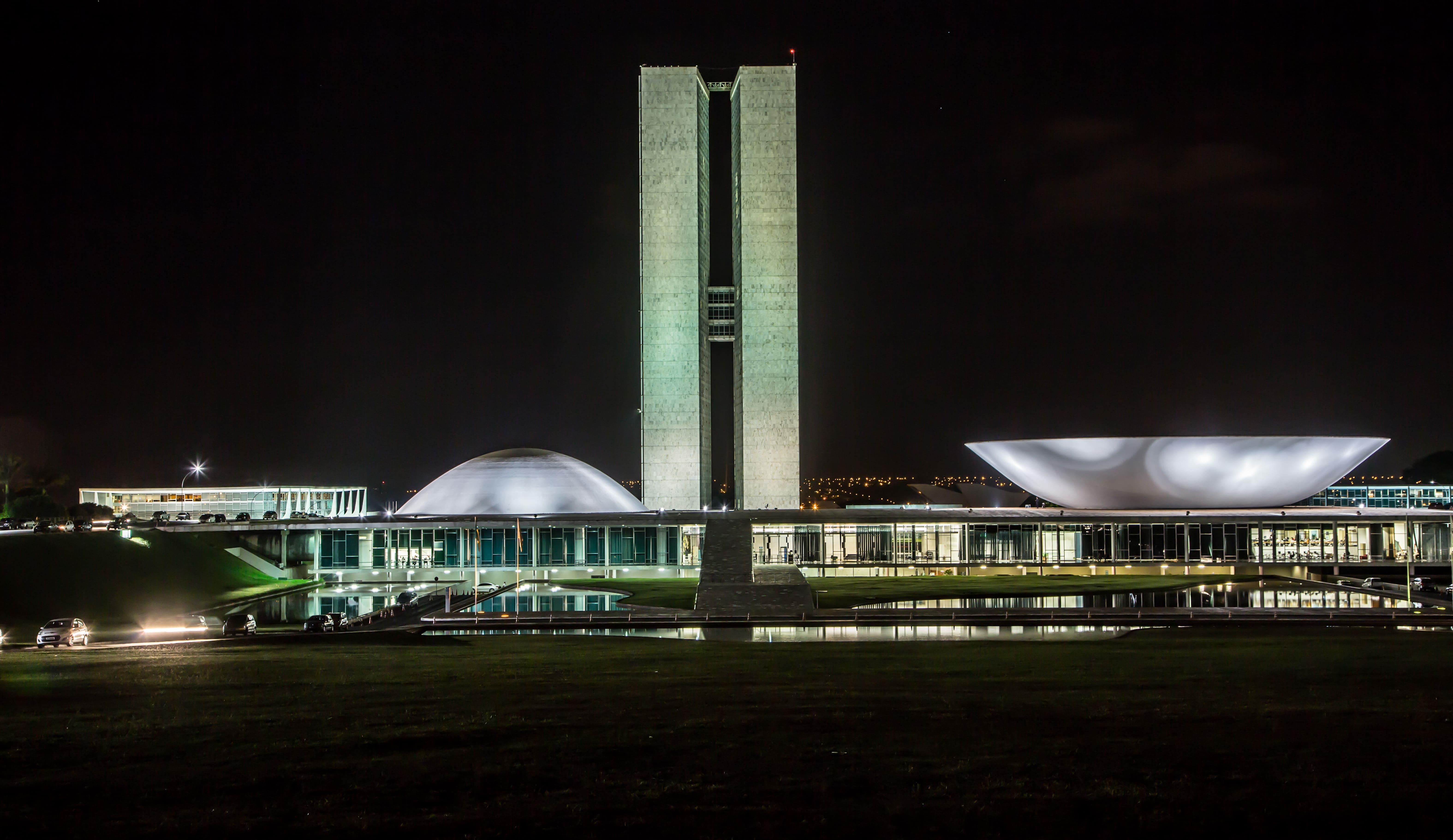 Plenário do Senado se prepara para possivelmente votar a regulamentação final da reforma tributária.