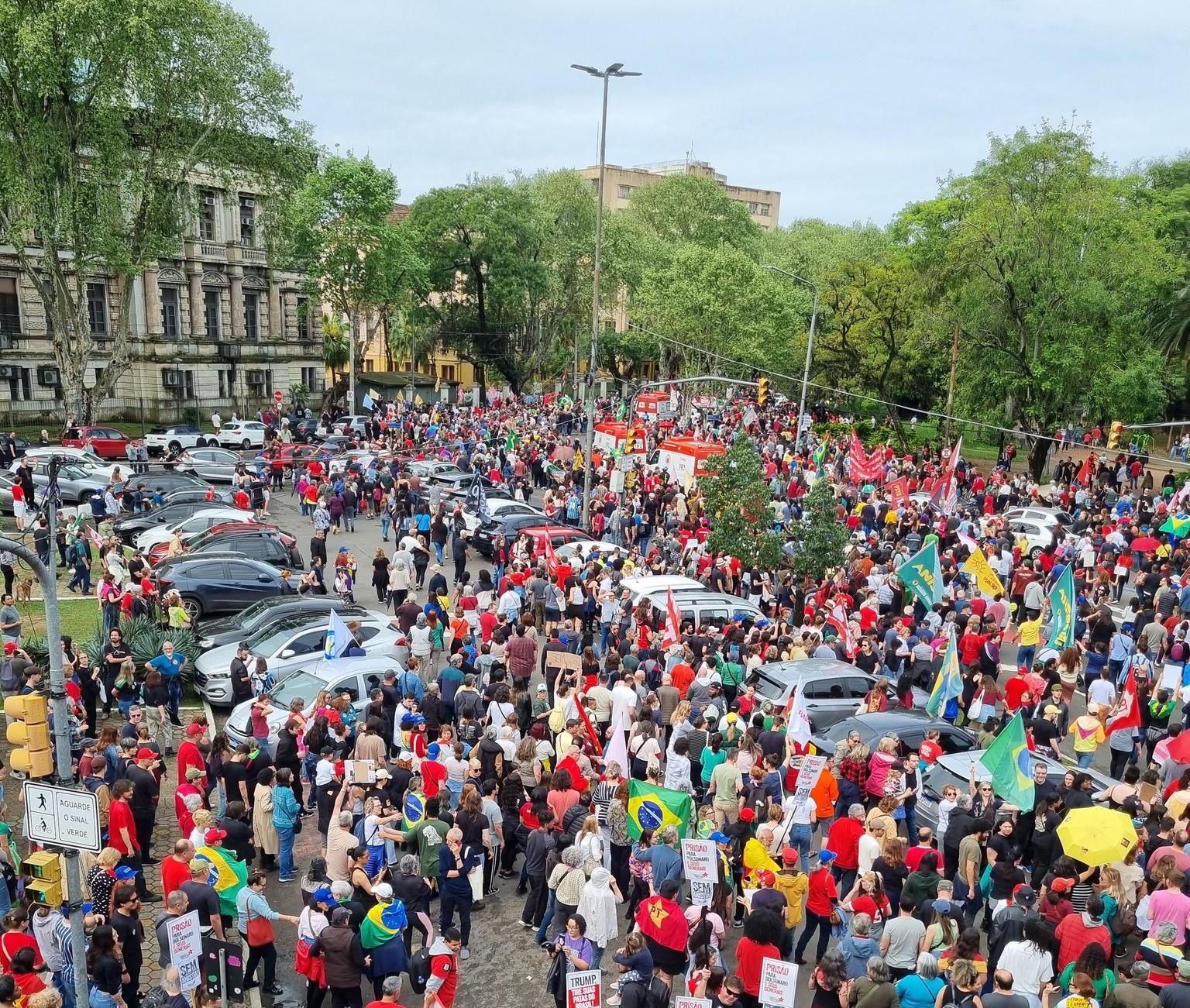 Ato em Porto Alegre - RS.