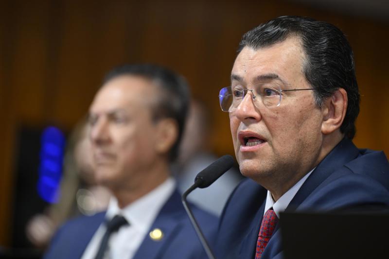 Senador Eduardo Braga (MDB-AM).