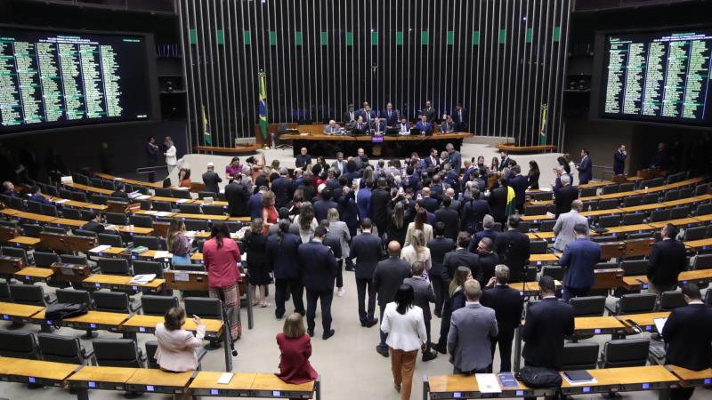 Plenário da Câmara em sessão deliberativa no último dia 17.