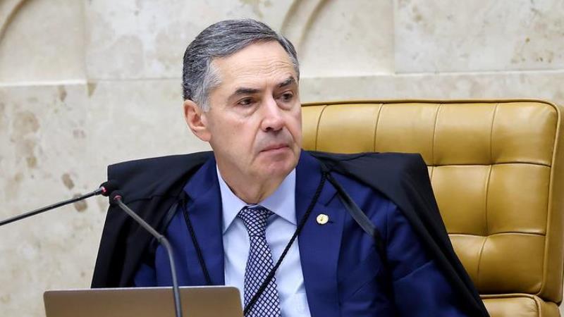 Barroso passará a presidência do STF para o ministro Edson Fachin nesta segunda-feira.