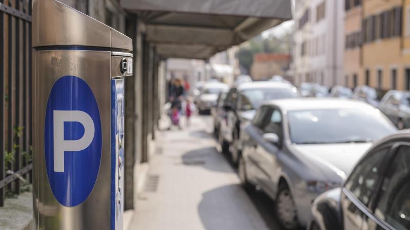 Em 2024, segundo pesquisa do Cebrap, 2,2 milhões de pessoas trabalhavam como motoristas e entregadores por aplicativos no Brasil. 