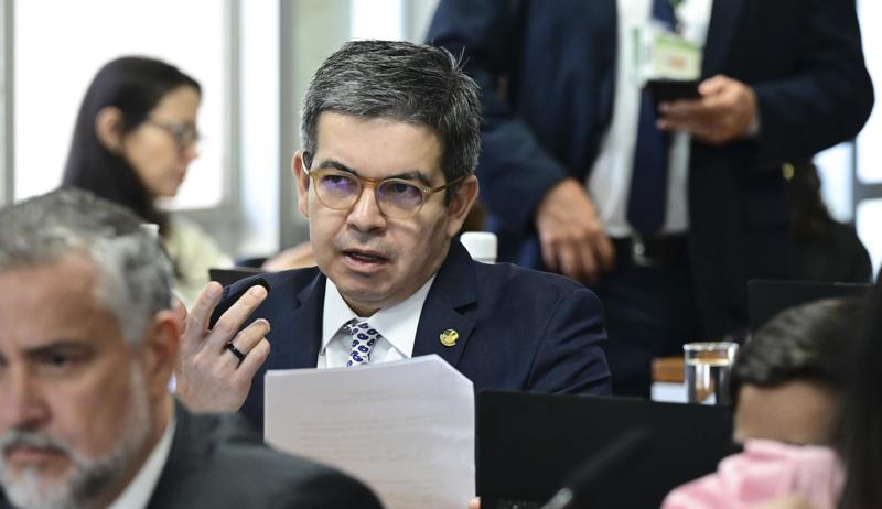 Projeto do governo beneficiará 15 milhões de brasileiros com aumento da faixa de isenção do IR.