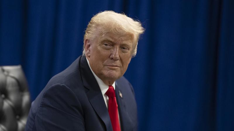Disputa tarifária foi principal tema da conversa de Trump e Lula.