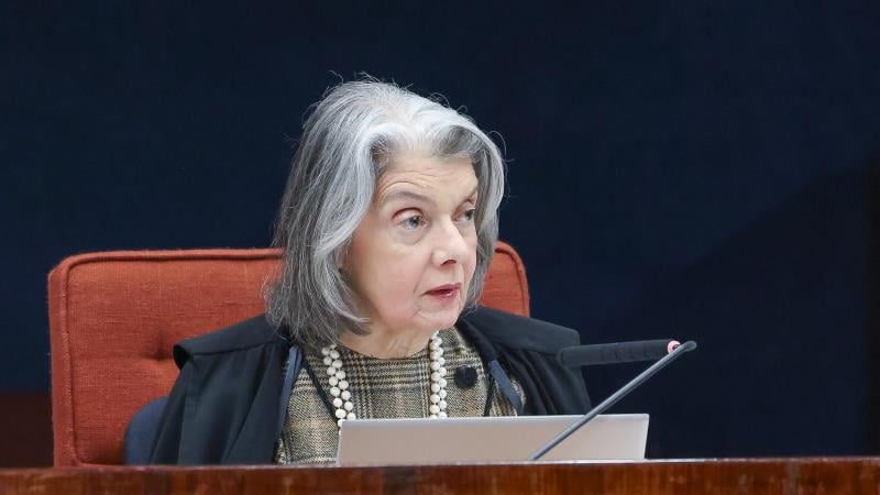 Cármen Lúcia deu cinco dias para governo e Congresso explicarem mudanças na Lei da Ficha Limpa.