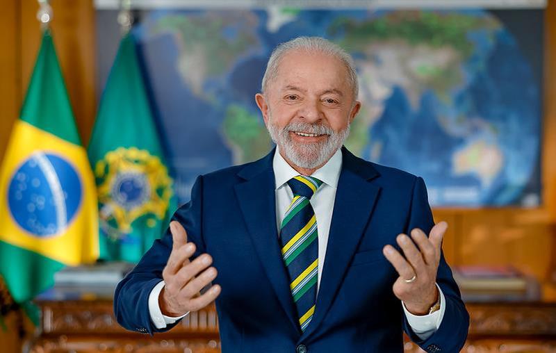 Pesquisas Quaest mostram melhora na avaliação do governo e ampliação da vantagem de Lula sobre principais potenciais adversários em 2026.