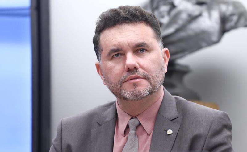 Deputado Moses Rodrigues apresentará parecer do PNE 2024-2034 na Câmara.