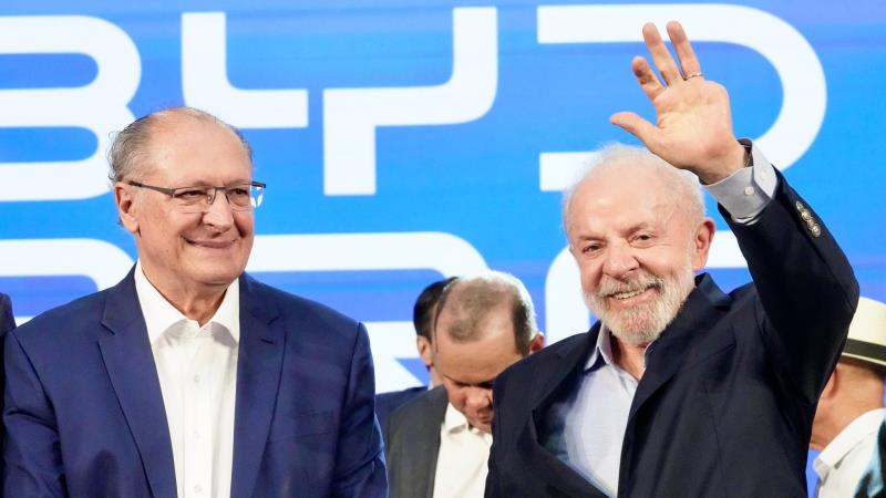 Alckmin acredita que os EUA vão acatar o pedido do presidente Lula de suspender a tarifa extra de 40% sobre produtos brasileiros.