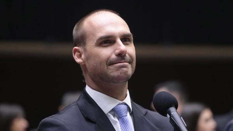 Gonet não descarta possibilidade de futura prisão preventiva de Eduardo Bolsonaro.
