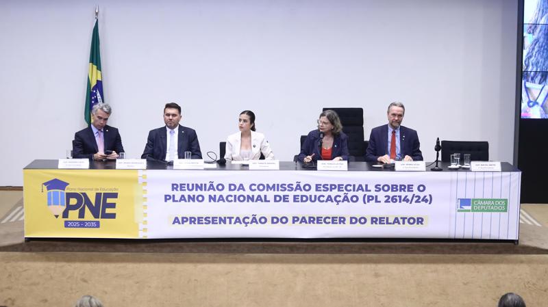 Plano Nacional da Educação vigorará pelos próximos 10 anos.