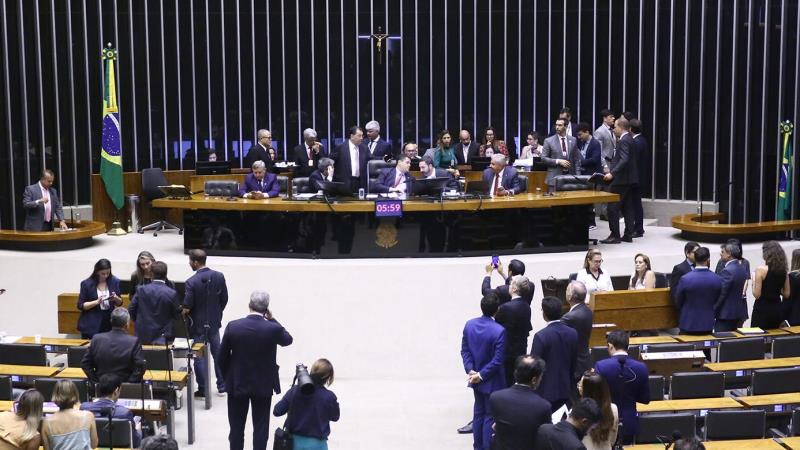 Vetos ao Código de Licenciamento Ambiental seguem sob debate entre governo e a Frente Parlamentar da Agropecuária.