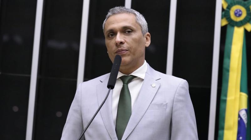 Gayer foi alvo de denúncia após proferir ofensas e imputar crimes a senadores em vídeos públicados em 2023.