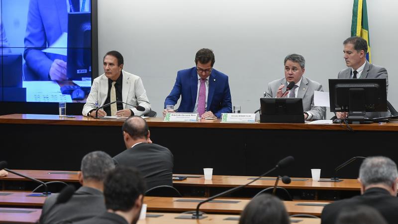 LDO retorna a pauta da comissão com quatro meses de atraso.