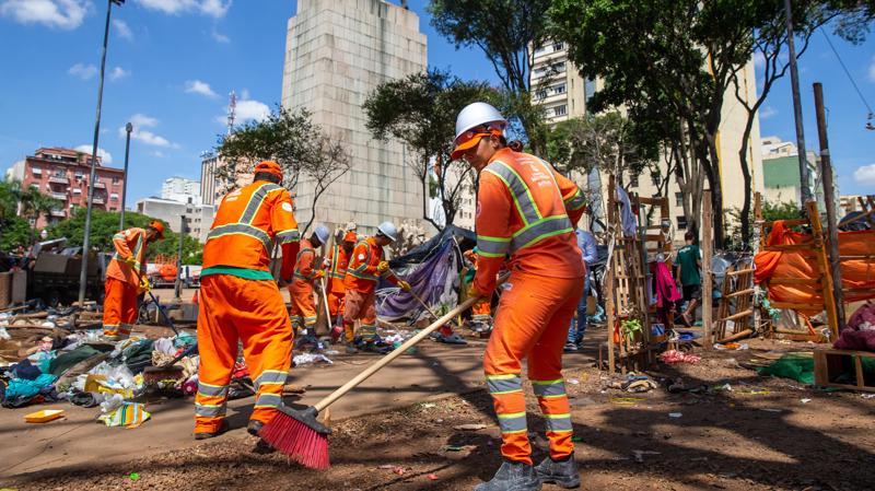 Proposta foi motivada pelo assassinato de um gari em Belo Horizonte.