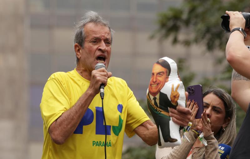 Valdemar participou de ato pró-anistia, em 7 de setembro, em São Paulo.