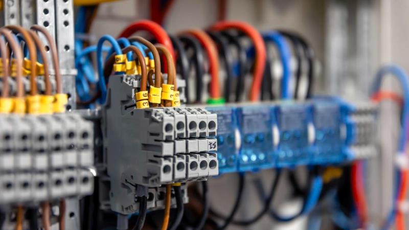 Parceria quer fortalecer provedores locais e reduzir a exclusão digital no país.