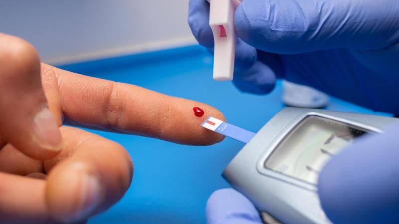 medida visa reduzir burocracia e assegurar dignidade aos pacientes com diabetes tipo 1.