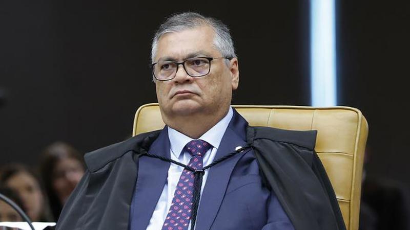 Dino determinou que Estados e municípios sigam regras das emendas federais.